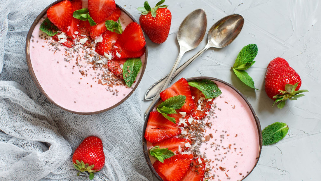 Ultimate Strawberry Banana Smoothie Bowl